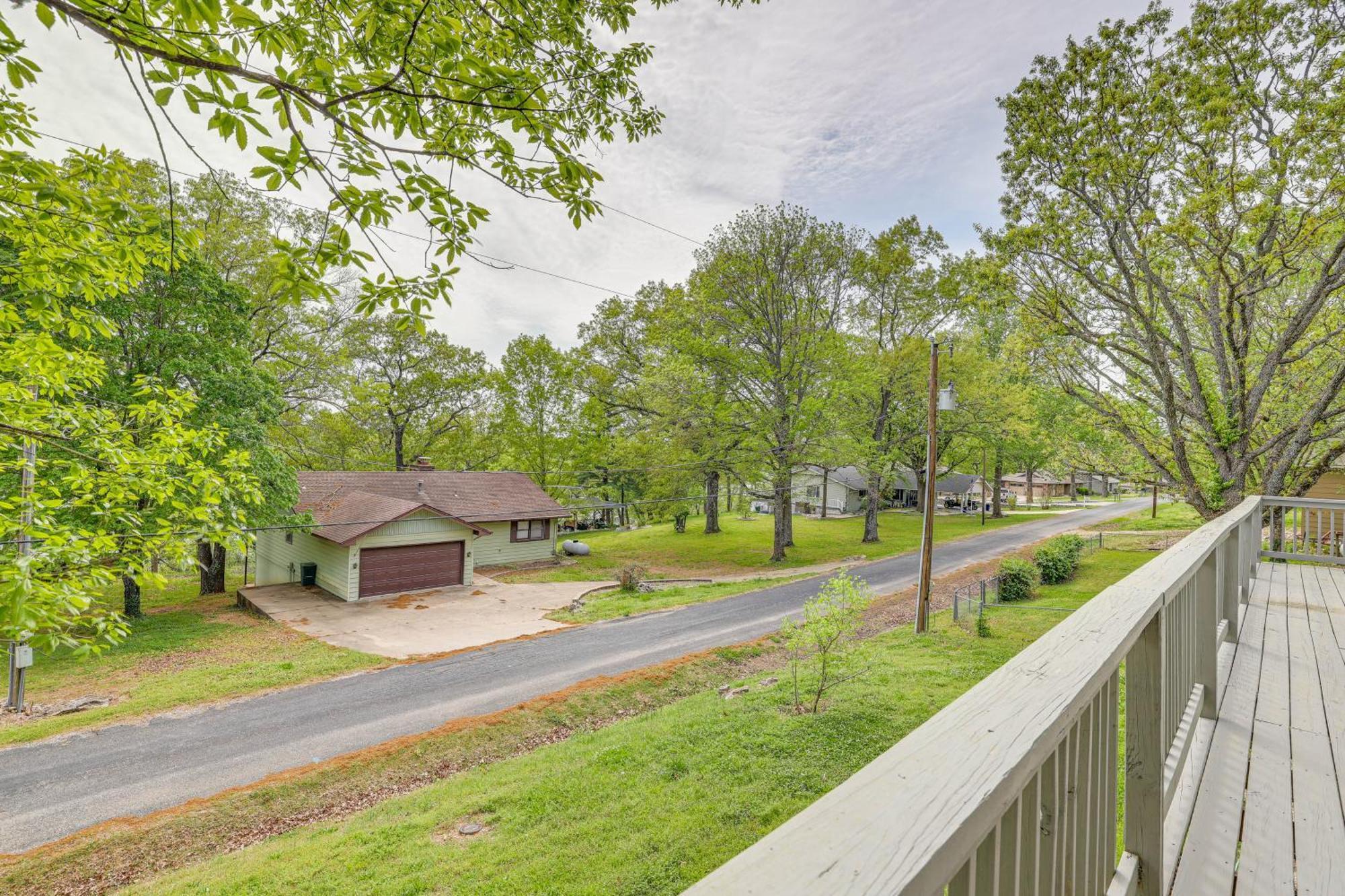 Shell Knob Home With Deck And Table Rock Lake View Экстерьер фото